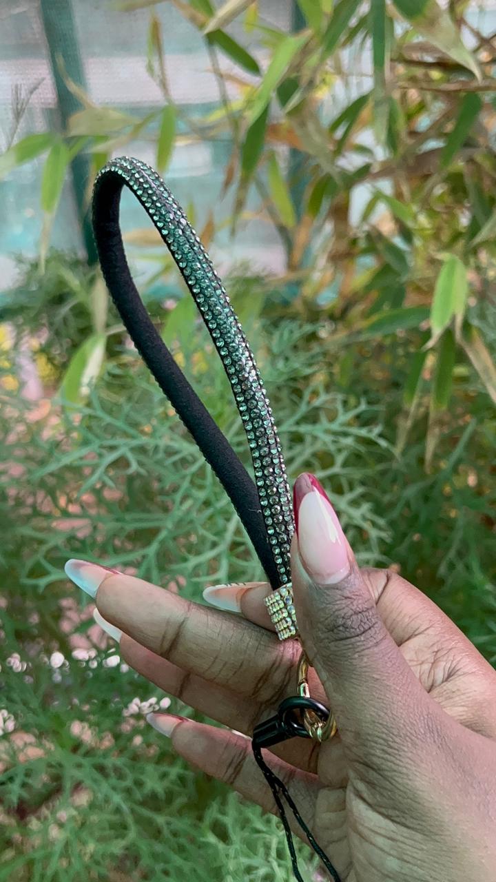 Crystal Luxe Wrist Straps – Rhinestone-Studded Design