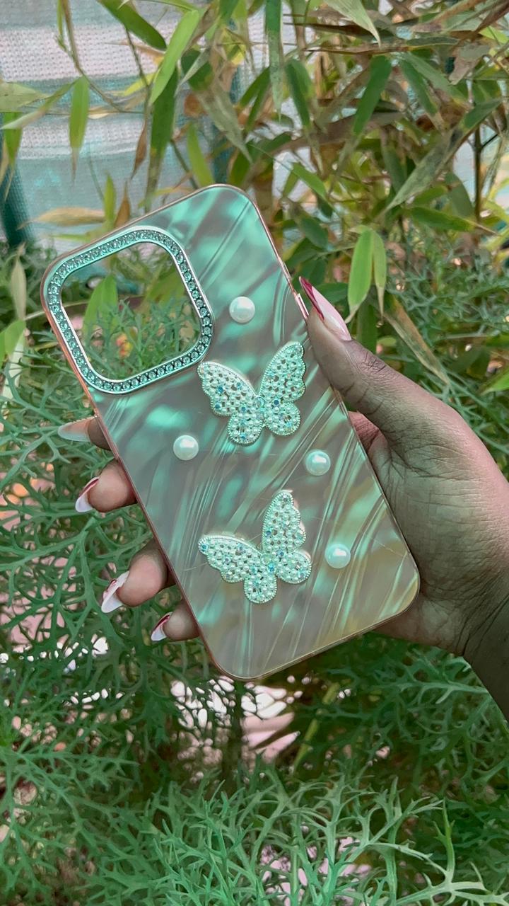 Crystal Bloom Case – iPhone 15 Pro (Pink & Gold Rose Design)